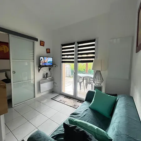 Villa, Famille, Piscine, Tennis, 100m Saint-Cyprien (Pyrenees-Orientales)
