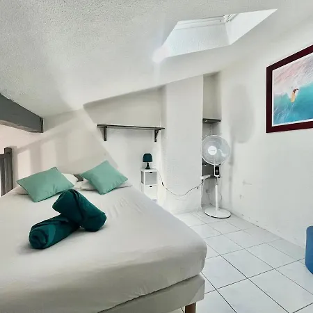 Villa, Famille, Piscine, Tennis, 100m Villa *